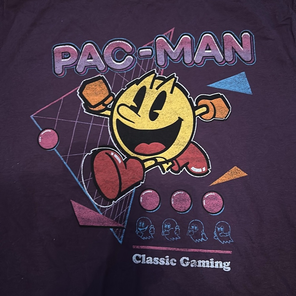Pac-Man classic gaming t-shirt - Medium - Purple - NWOT - Picture 2 of 3